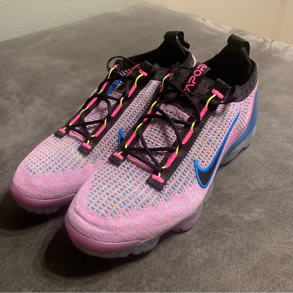 Nike Air VaporMax 2021 FK Next Nature
Women's Shoes - Picture 1 of 9